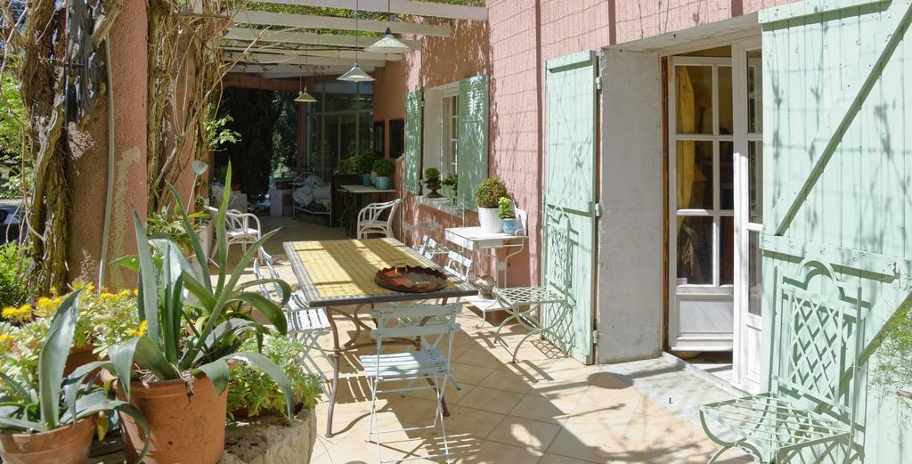 Le Domaine De Saint Veran Orgon ภายนอก รูปภาพ