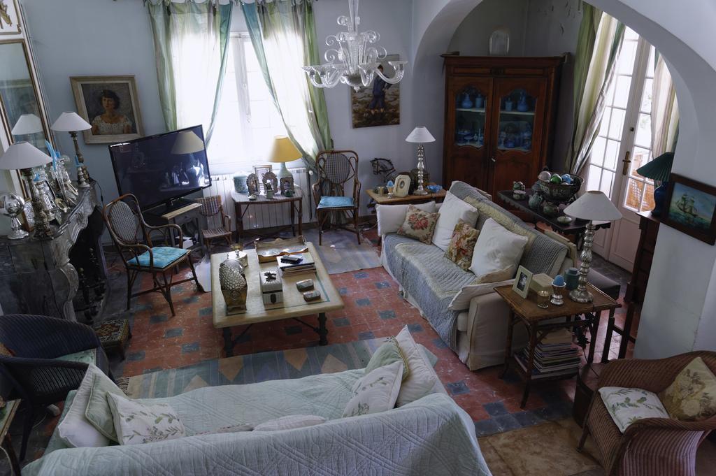 Le Domaine De Saint Veran Orgon ภายนอก รูปภาพ