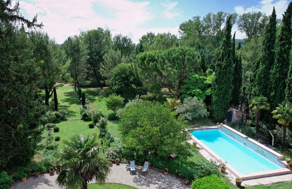 Le Domaine De Saint Veran Orgon ภายนอก รูปภาพ